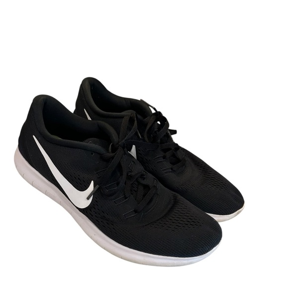Nike Women’s Free Run RN Black White Running Shoes Size 11 - Picture 1 of 8